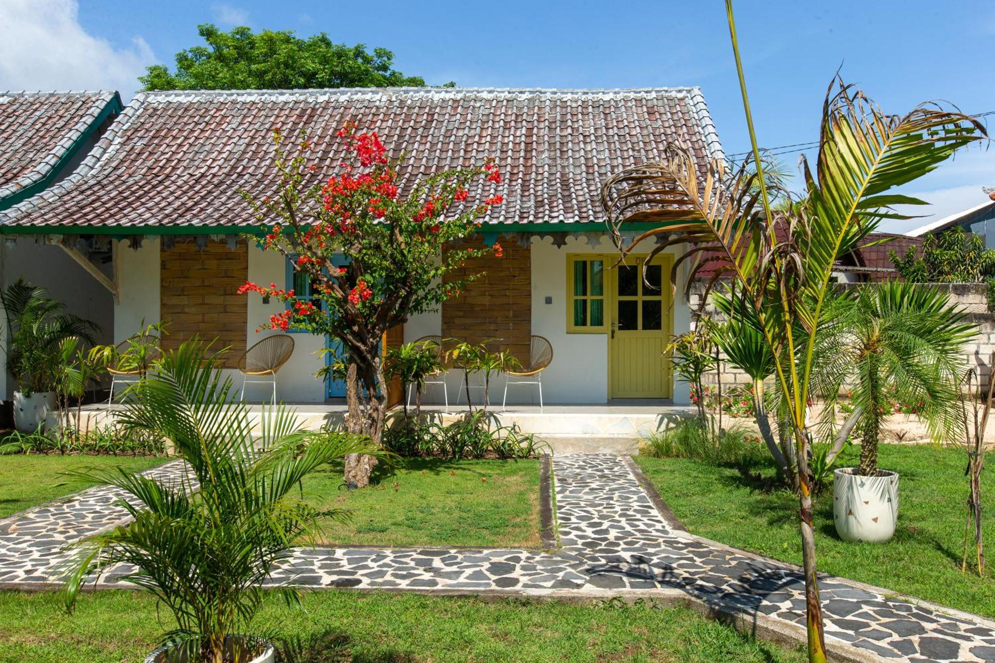 La Roja Bungalows Batununggul Exteriér fotografie