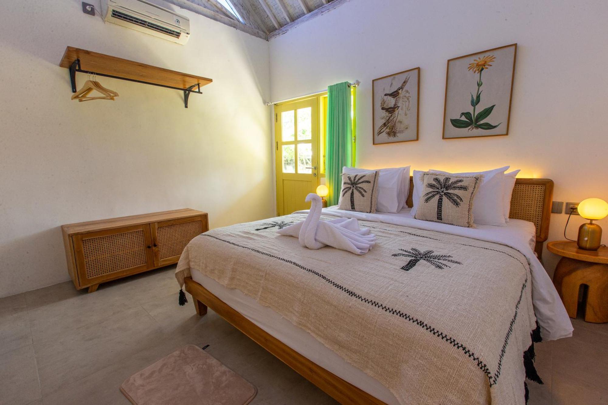 La Roja Bungalows Batununggul Exteriér fotografie