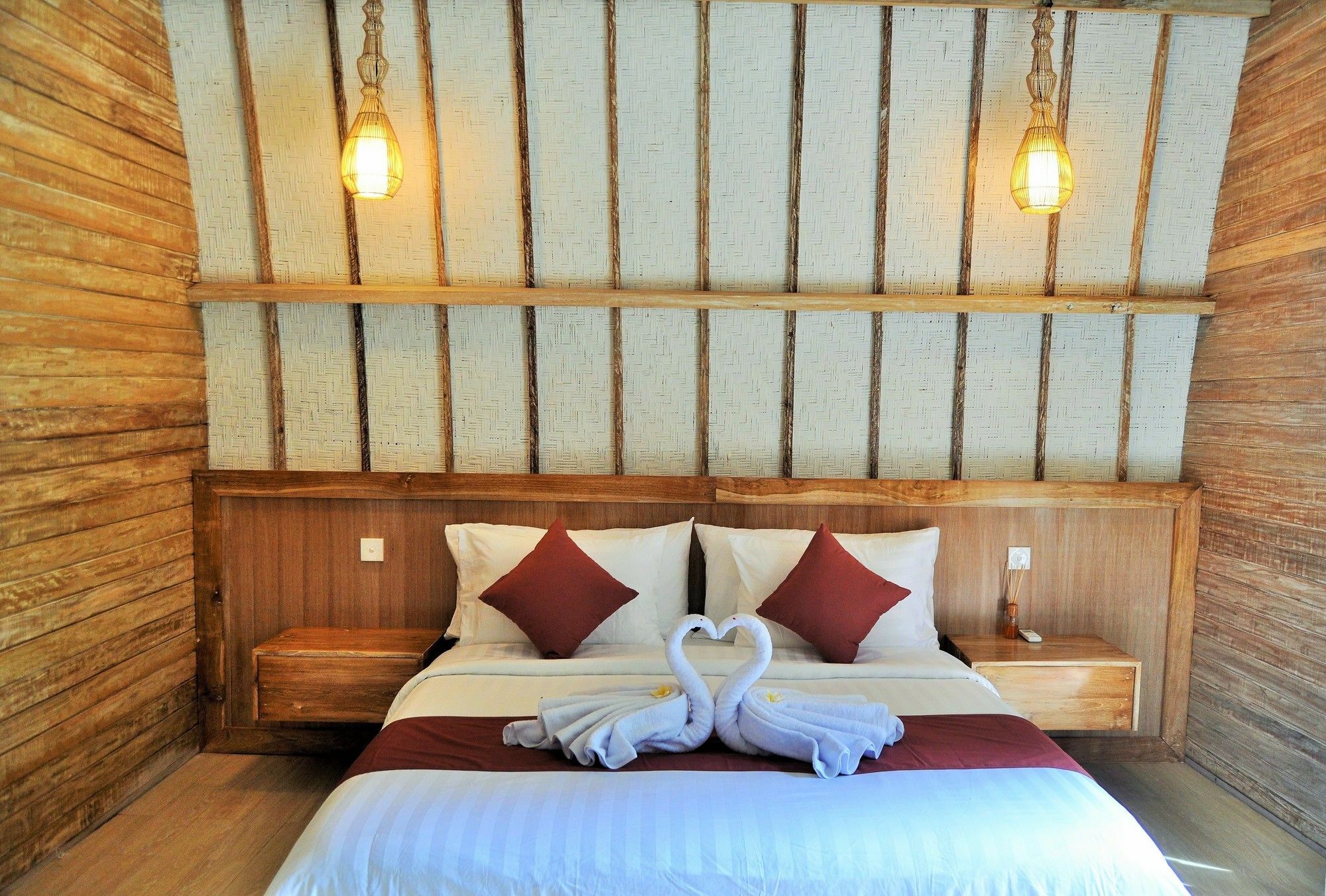 La Roja Bungalows Batununggul Exteriér fotografie